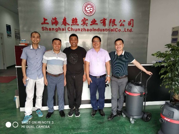 全裕磷酸鐵鋰電池與智能充電器，品質(zhì)穩(wěn)定，服務(wù)周到！